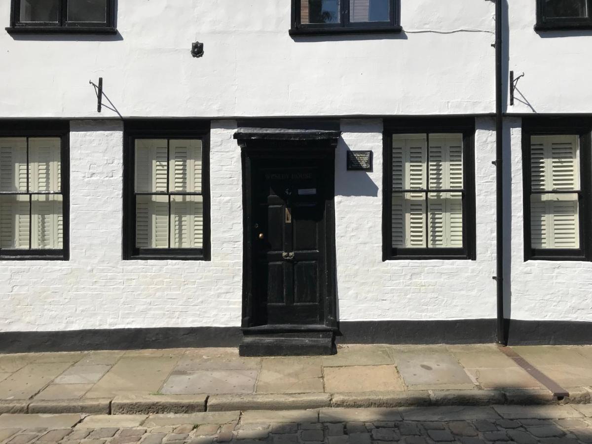 "Wesley House" Historic Home In Town Centre With Parking Shrewsbury Exterior foto
