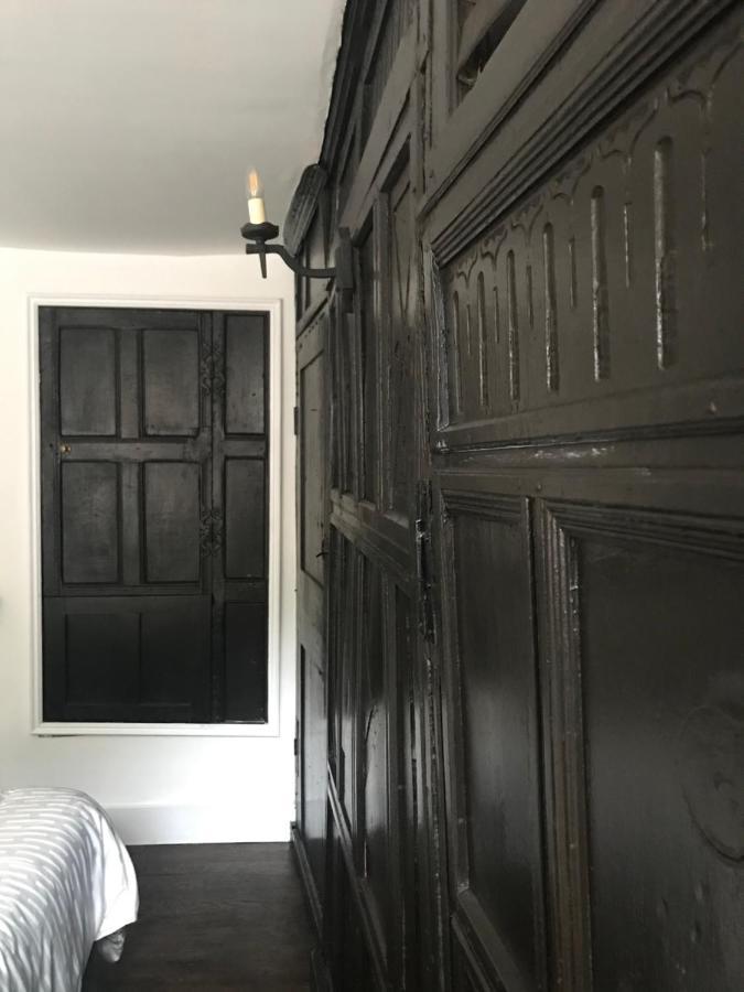"Wesley House" Historic Home In Town Centre With Parking Shrewsbury Exterior foto